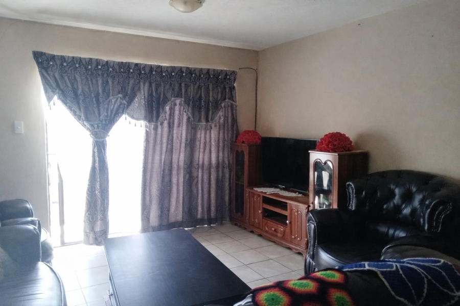 2 Bedroom Property for Sale in Potchefstroom North West